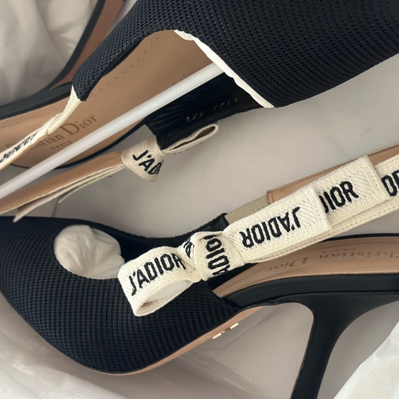 J’ADIORE SLING BACK PUMP - Picture 2 of 5